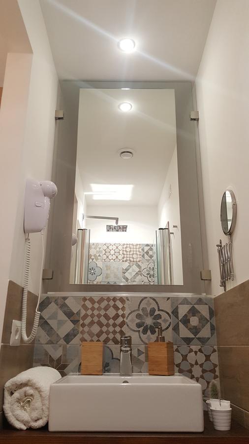 Bed and Breakfast Alloggio Turistico Al Colosseo Rom Exterior foto