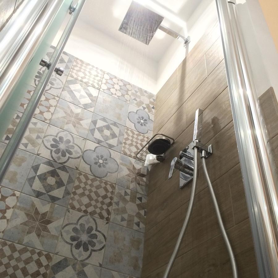Bed and Breakfast Alloggio Turistico Al Colosseo Rom Exterior foto